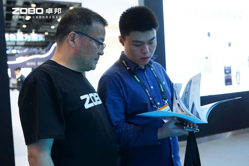 8直擊展會(huì)首日盛況丨ZOBO卓邦2025北京InfoComm展