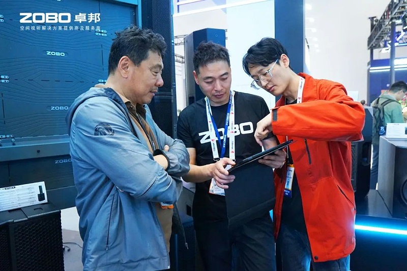 2聚焦展會(huì)盛況丨北京infocomm展 ZOBO卓邦展會(huì)第二天 熱度依舊不減 好評如潮